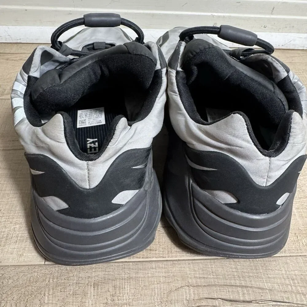 adidas Yeezy Men’s 8.5 Boost 700 MNVN Metallic GW9524 Black Sneakers Authentic